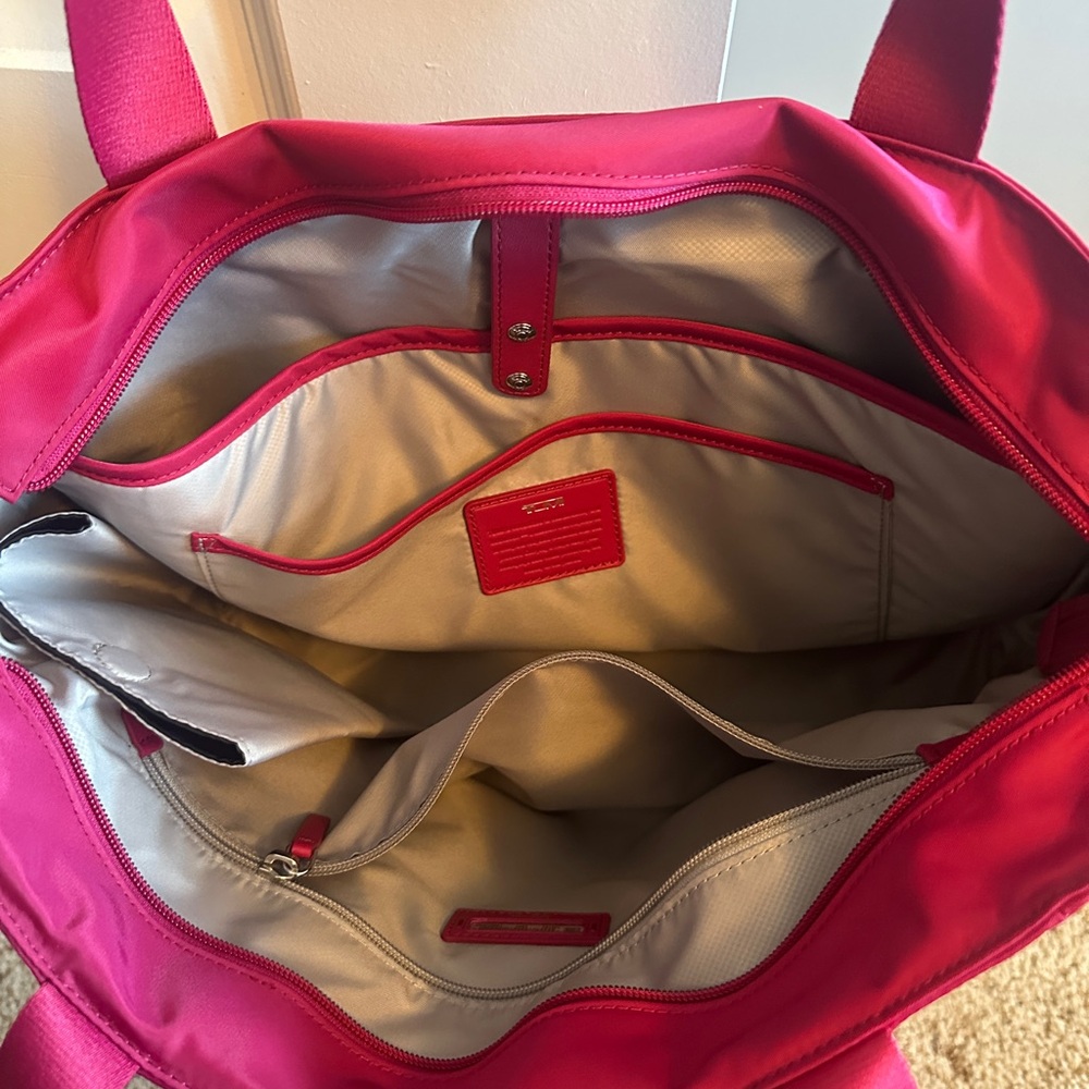 Tumi Women's Fuchsia Tote Bag - Picture 4 of 7